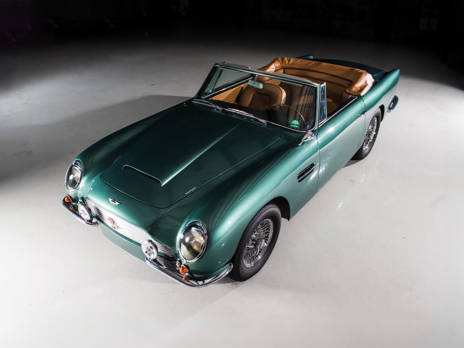 Thumbnail Aston Martin 'Short-Chassis' Volante